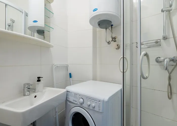 Farawayhomes #2 גראץ